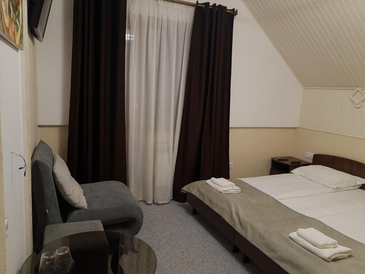 Hotel Zdybanka à Bukovel Extérieur photo