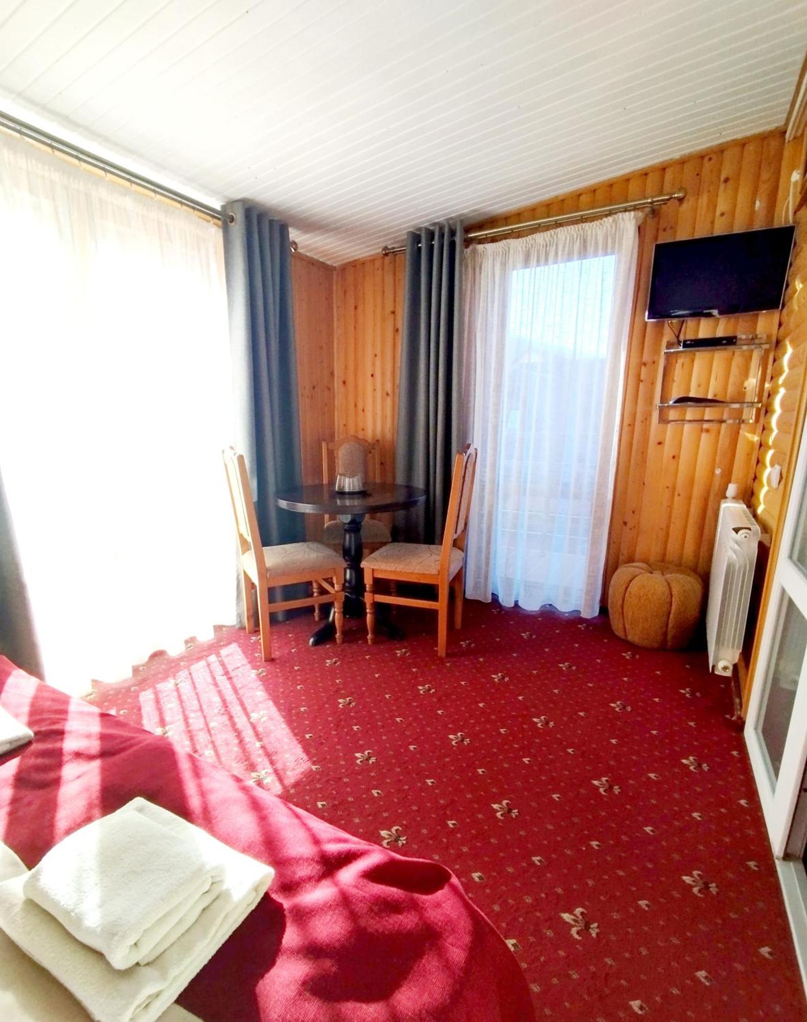 Hotel Zdybanka à Bukovel Extérieur photo