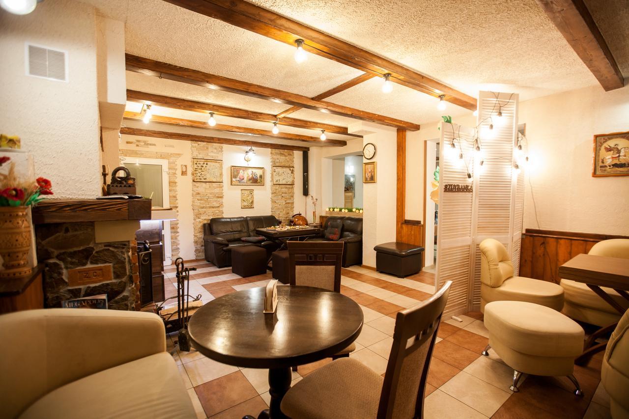 Hotel Zdybanka à Bukovel Extérieur photo